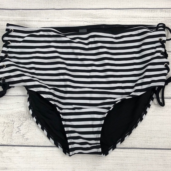 Black White Swimsuit Striped 2 Piece Swimwear XL - Picture 6 of 7